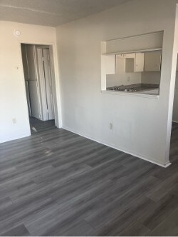 Building Photo - 280 W 8th St