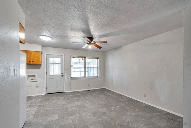 Building Photo - 1311 E 52nd St