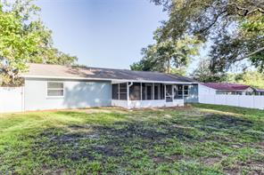 Building Photo - Recently updated, custom 3/2/2 on fenced c...