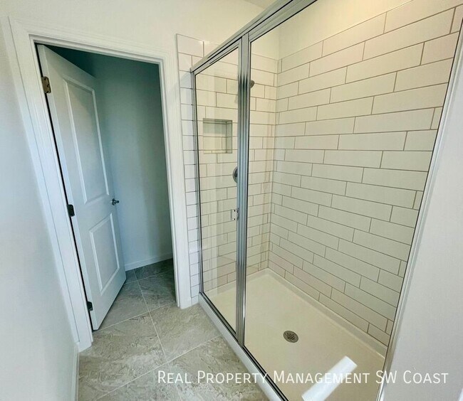 Building Photo - 27851 Solis Grande Dr