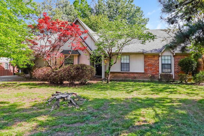 Building Photo - 6779 Cleary Dr