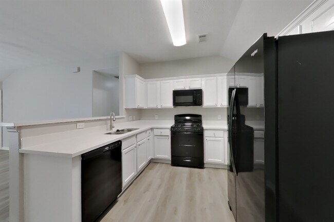 Building Photo - 24307 Hard Wood Dr