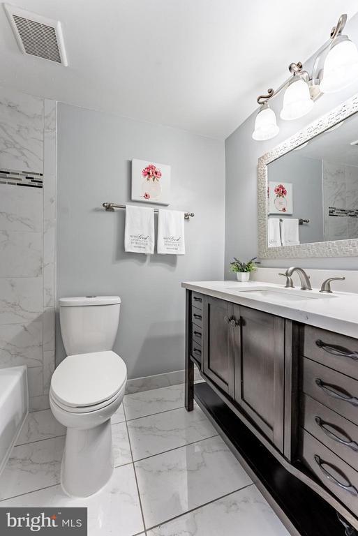 Building Photo - 2908 Kings Chapel Rd