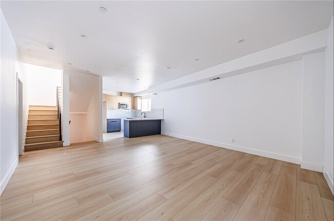 Building Photo - 13461 Beach Ave