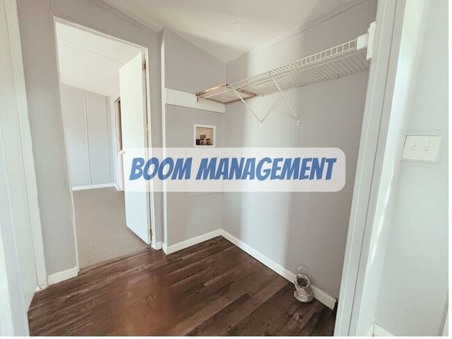 Building Photo - 176 Brookston Rd