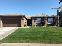 Building Photo - 41618 Petersfield Rd