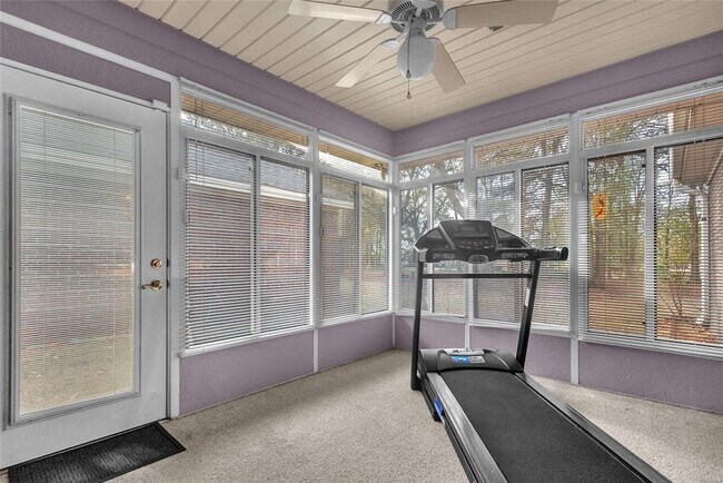 Building Photo - 8348 Wexford Trce