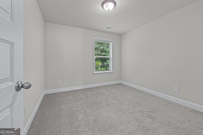 Building Photo - 3907 Lockaby Way