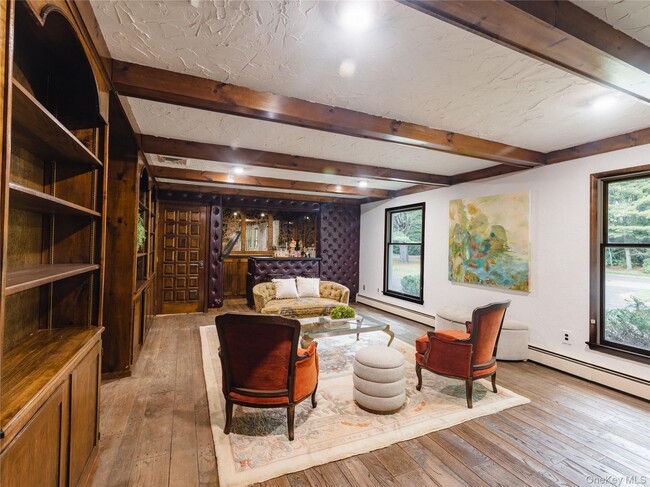 Building Photo - 11 Geralind Dr