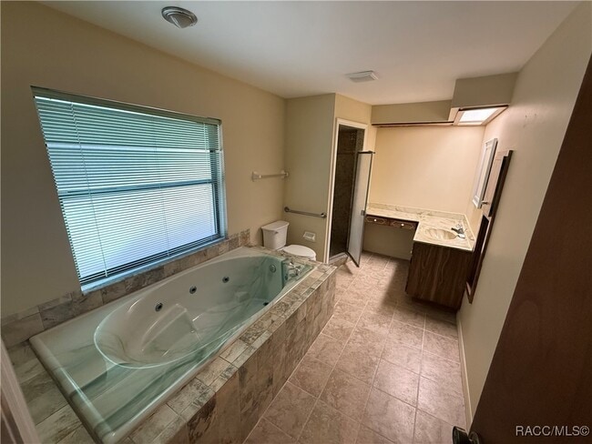 Building Photo - 6191 E Tenison St