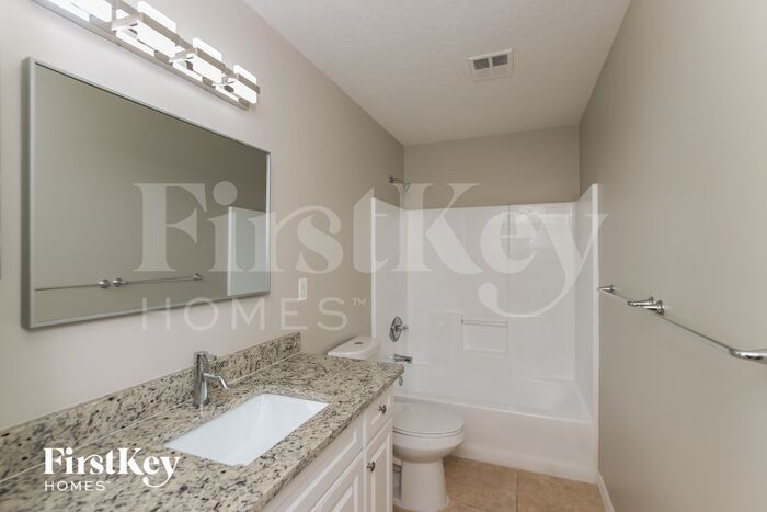Building Photo - 419 Seahorse Cir SE