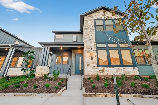 Primary Photo - 1111 Mercantile St