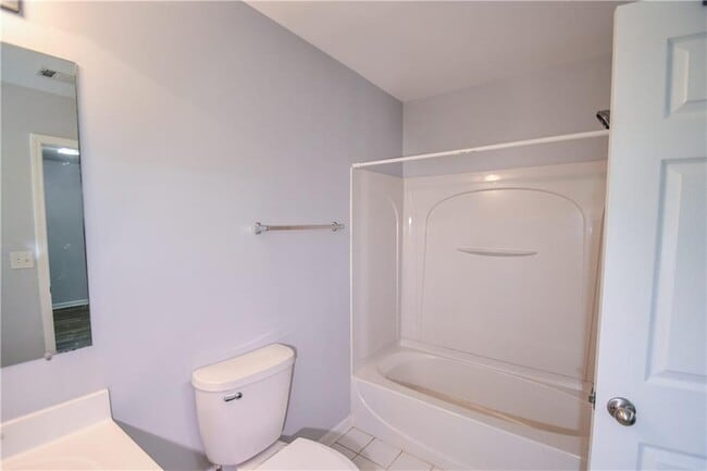 Building Photo - 2201 Landing Walk Dr