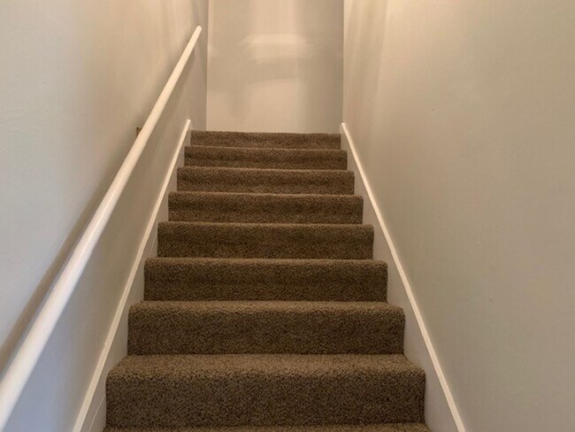 Building Photo - Available July 31st , 2026!!