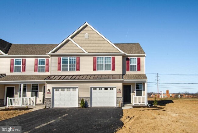 Primary Photo - 6110 Sawgrass Ct