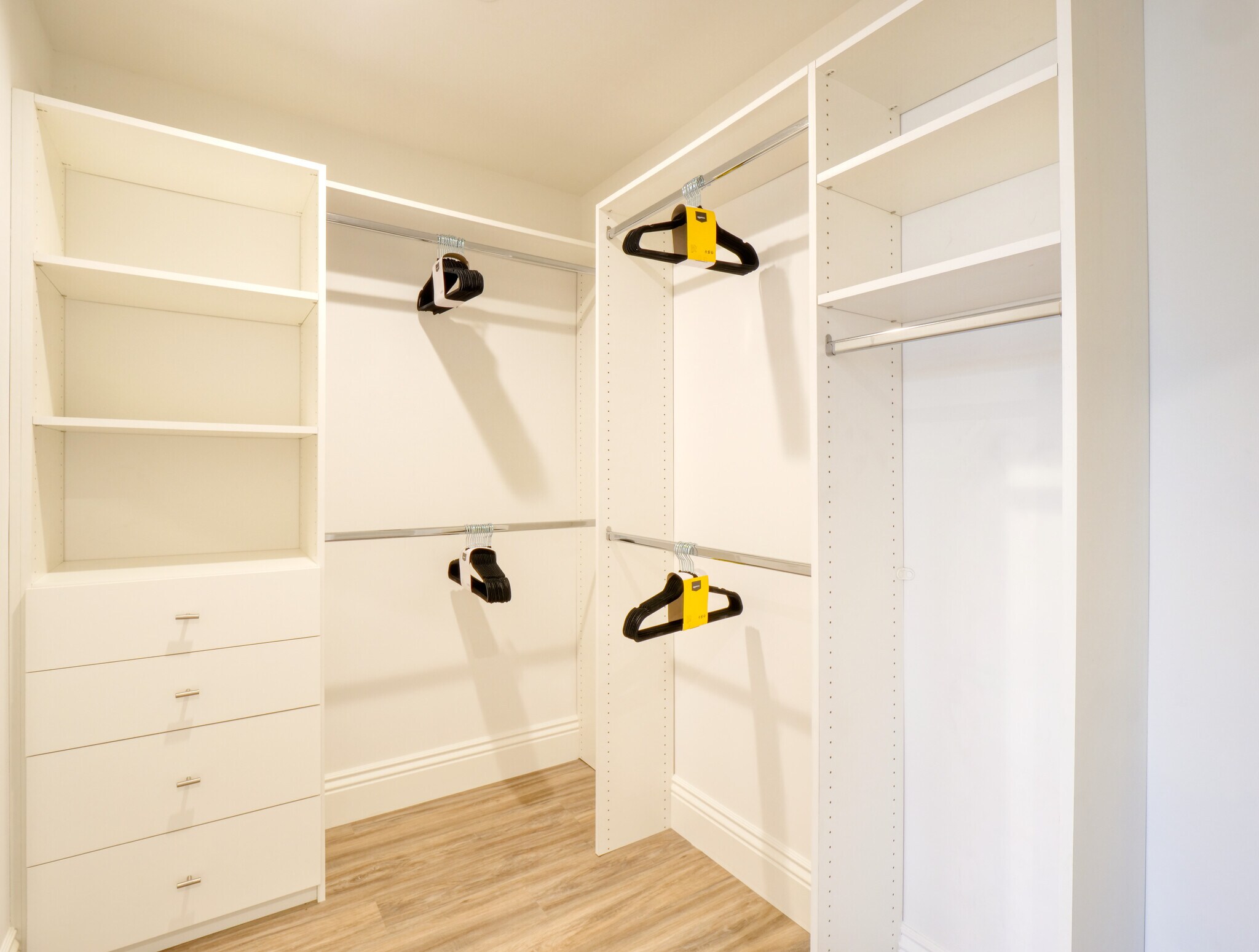 Building Photo - 911 S Shenandoah St