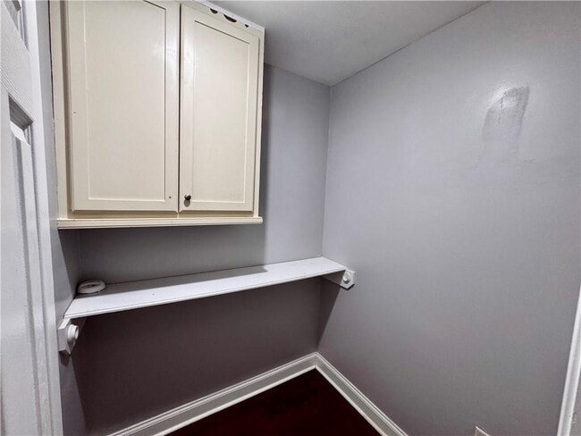 Building Photo - 2212 Ewell Park Dr NW