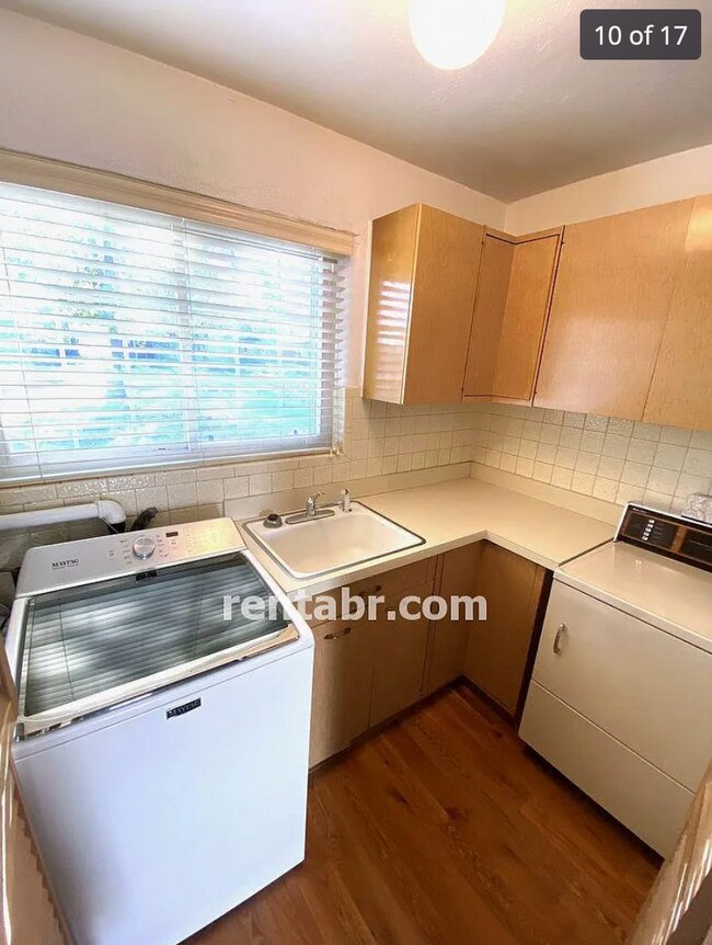 Building Photo - Come home to this Two Bedroom Bungalow in ...