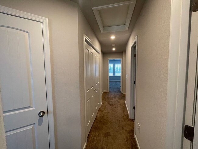 Building Photo - Grassfield Meadows
