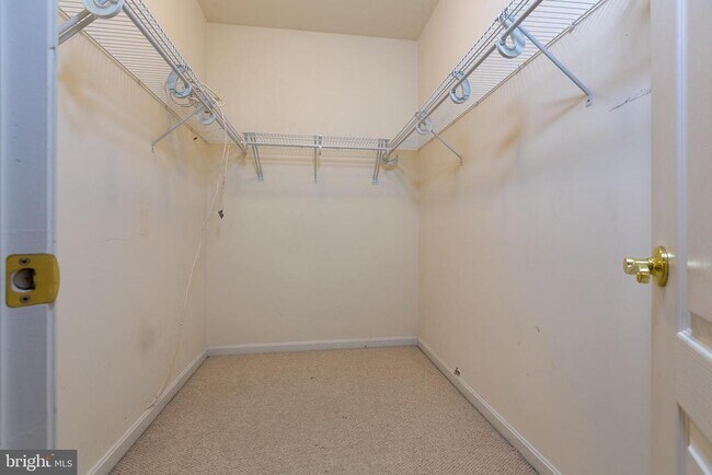 Building Photo - 21935 Windover Dr