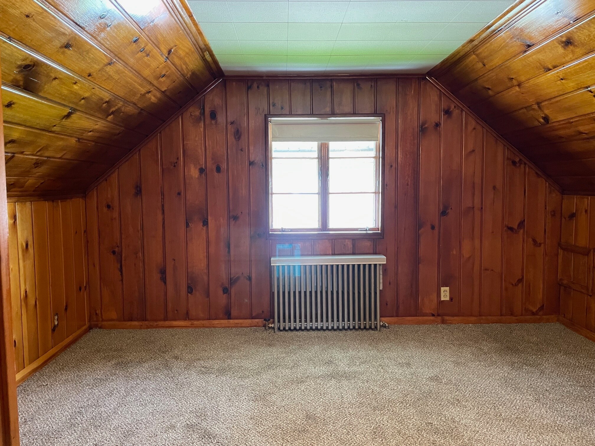 Building Photo - 4517 Lincoln Ave