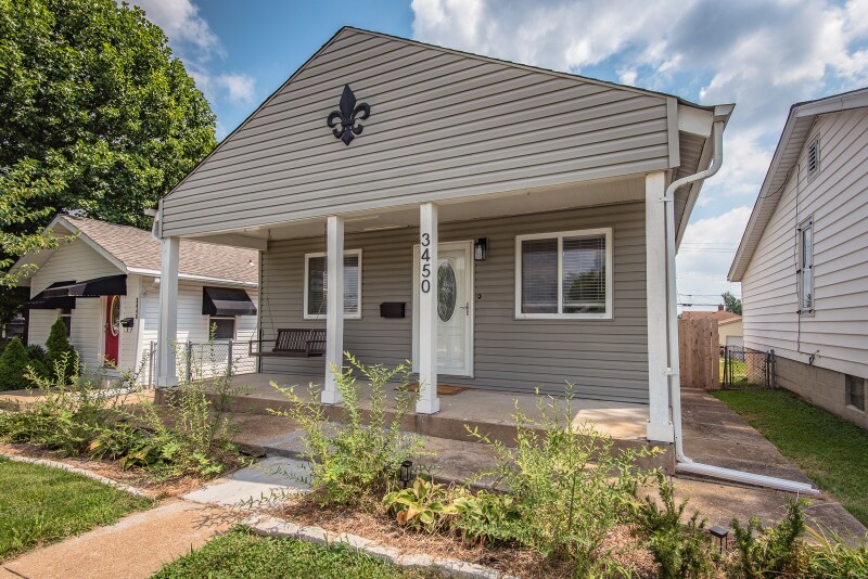 Building Photo - 3450 Macklind Ave