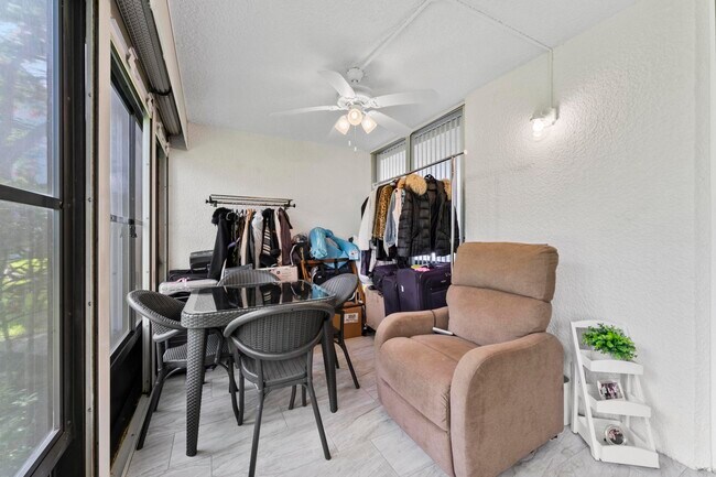 Building Photo - 6650 S Oriole Blvd