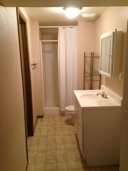 Building Photo - 7522 Madrid ct