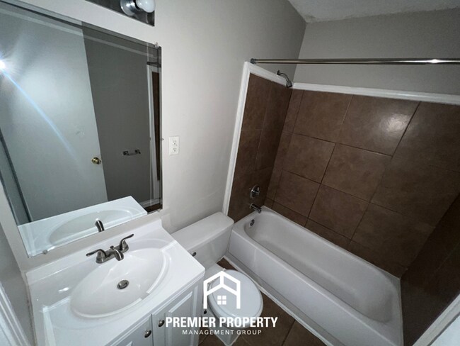 Building Photo - HALF OFF FIRST MONTHS RENT! Charming 3BR/1.5BA in 38118 | Hardwood Floors & Spacious Fenced Backyard
