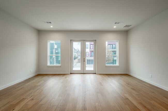 Building Photo - Perfect New Standalone 4 bed 4 bath Close to Greenville Ave & Henderson