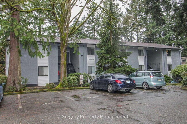 Building Photo - 12029 100th Ave NE