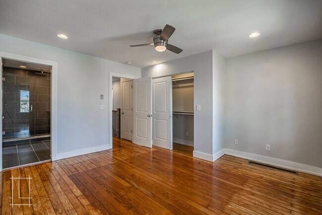 Building Photo - Available Now: One Month Free Rent!
