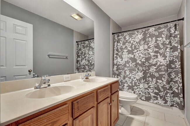 Building Photo - 4190 Bahia Isle Cir
