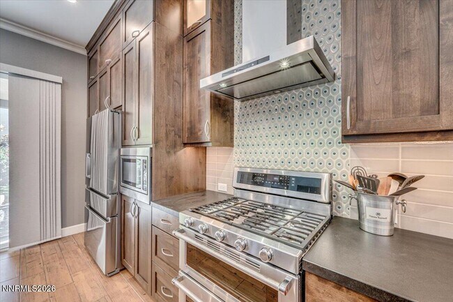 Building Photo - 10562 Thistle Berry Ct