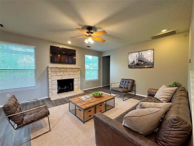 Building Photo - 2311 Portwood Bend Cove