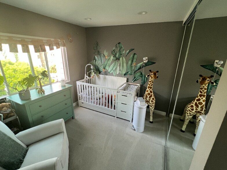 Building Photo - 4763 Lamont St