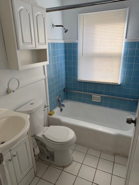 Building Photo - 18262 Harlow St