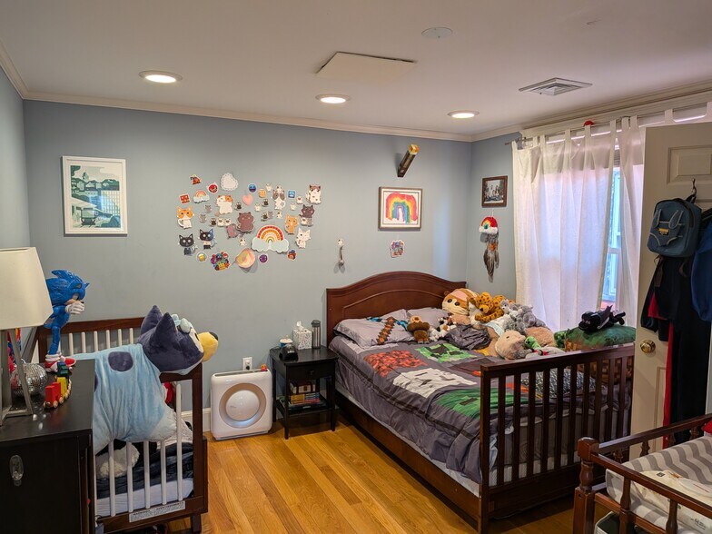 Building Photo - 73 Lexington Ave