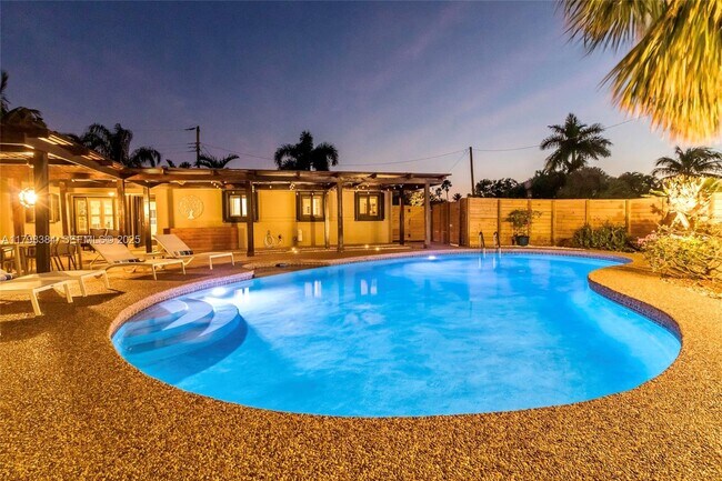 Building Photo - 3444 NE 18th Ave