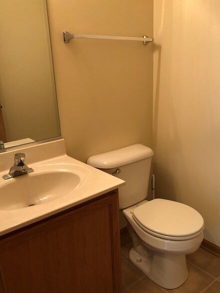 Building Photo - 1860 Fescue Dr