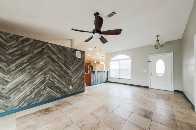 Building Photo - 637 Regency Way