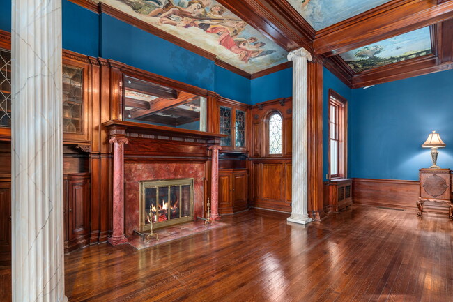 Building Photo - 5135 Ellsworth Ave