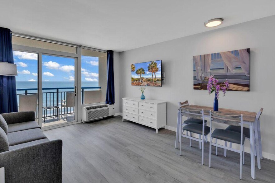 Building Photo - 2300 N Ocean Blvd