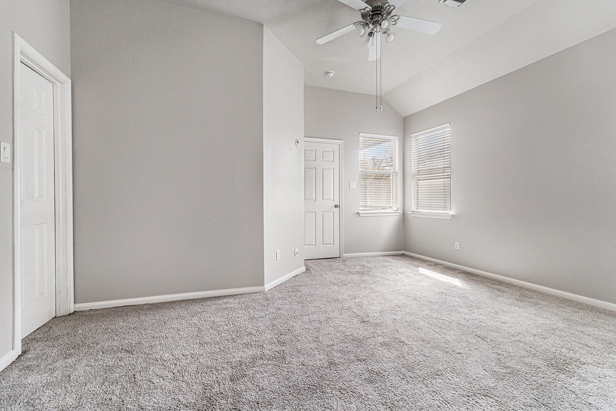 Building Photo - 3107 Lavender Candle Dr