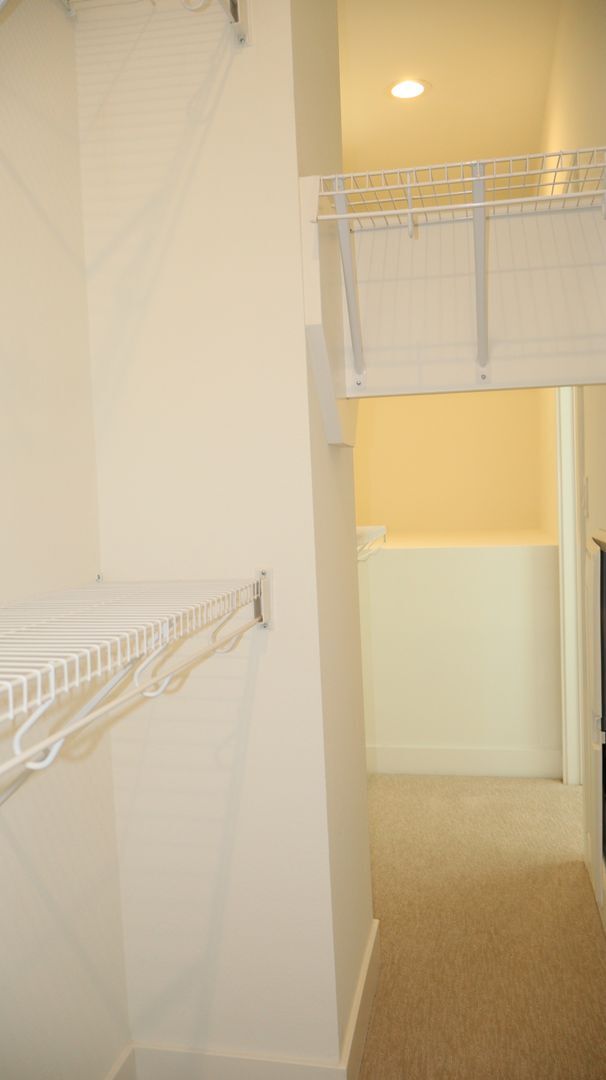 Building Photo - FOR RENT Amazing 4 bedrooms townhome in El Cajon City FOR RENT!!!!!!!!!!!!