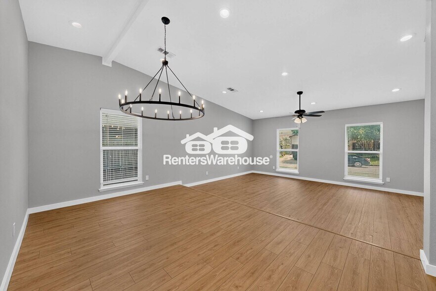 Building Photo - 4413 Campion Ln