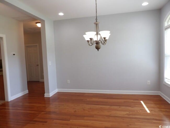 Building Photo - 124 Mesa Raven Dr