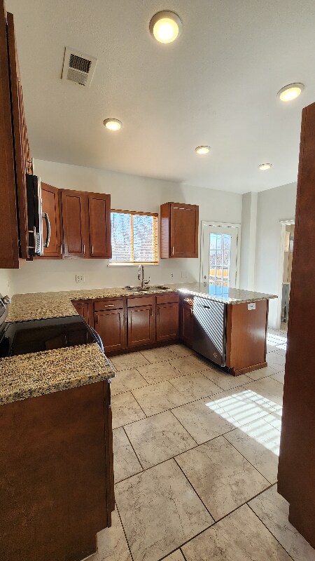 Building Photo - 1007 W 29th St