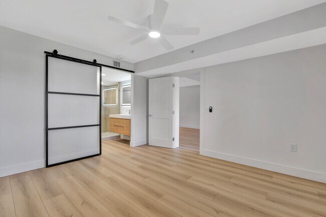 Building Photo - 501 Seafarer Cir