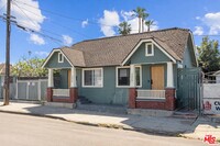 Building Photo - 2422 W 30th St